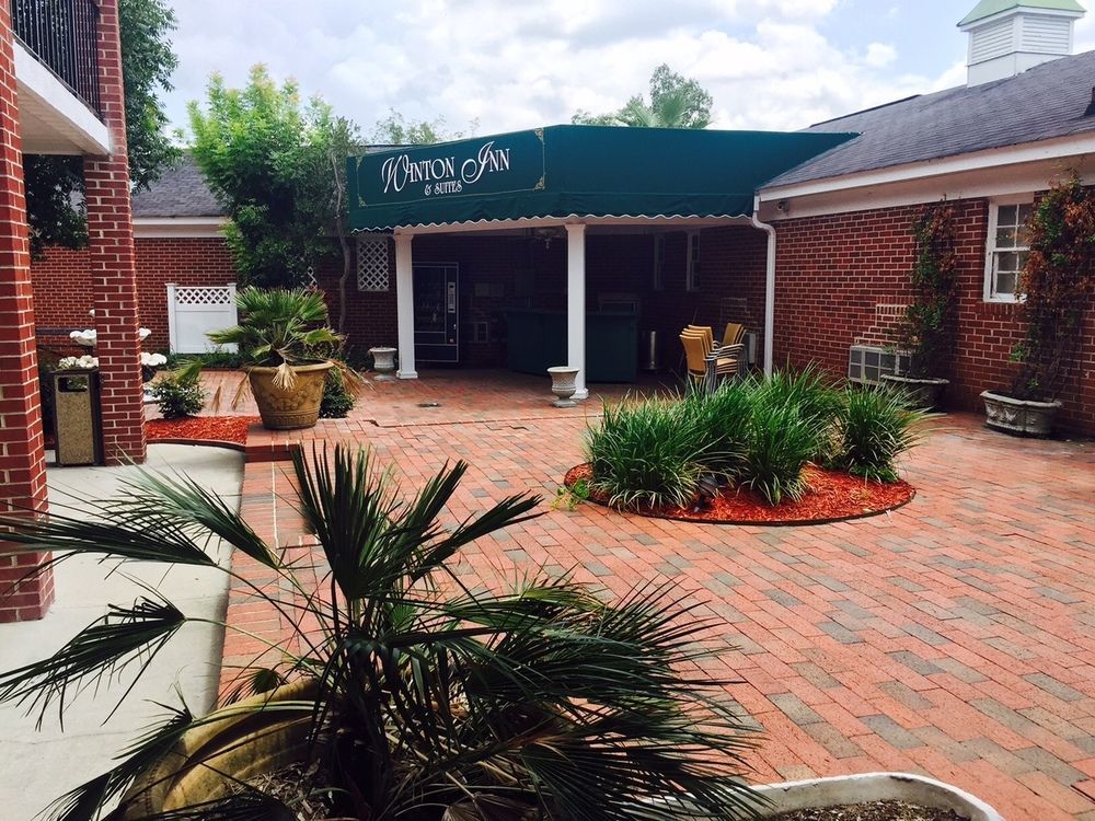 Winton Inn & Suites Barnwell Exterior photo